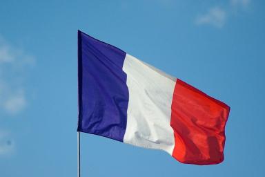 Франция не будет вводить карантин в случае второй волны COVID-19