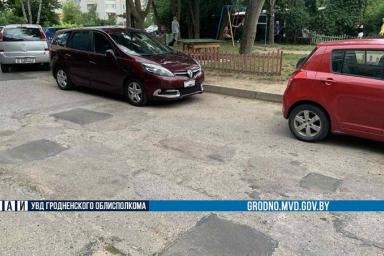 В Гродно 4-летний ребенок выбежал под колеса авто
