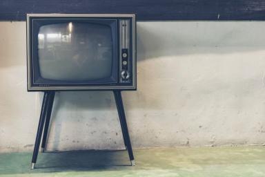Ученые рассказали, что произойдет, если смотреть телевизор более 2 часов в день