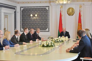 Лукашенко назначил новых руководителей в правление Нацбанка
