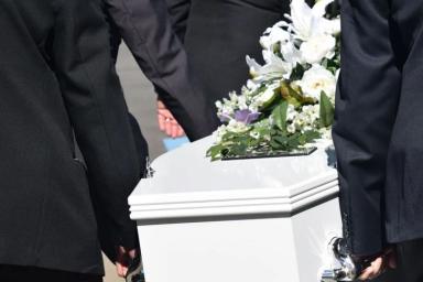 Редкий случай: мёртвый младенец заплакал на собственных похоронах