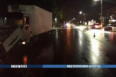 ДТП в Пинске: под колеса грузовика попал мужчина 