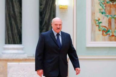 Лукашенко: Беларусь будет следовать своим путем, чего бы ей это ни стоило