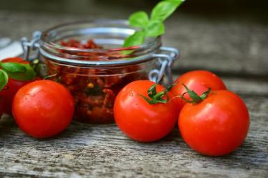 Простой и вкусный рецепт помидоров с сыром