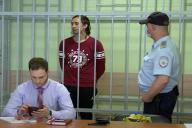 Аспирант растворил в кислоте профессора