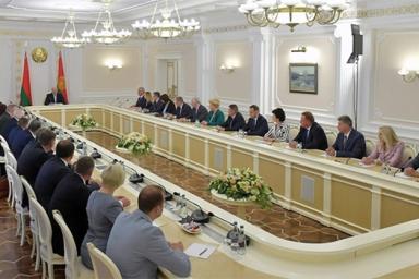 Лукашенко рассказал, как формировался список тех, кому доверяет президент