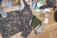 На Брестчине парни готовились к протесту: у них нашли дымовые шашки, петарды и каски 