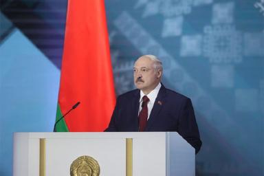 «Они услышат мой ответ». Лукашенко едет на МЗКТ
