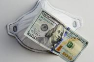 Компания из Китая разбогатела благодаря пандемии COVID-19