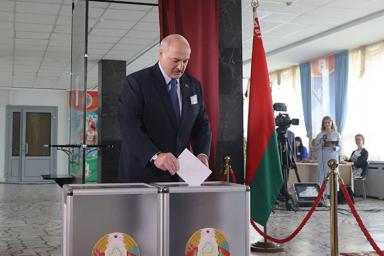 Лукашенко: Беларусь будет закупать нефть и газ там, где ей удобно
