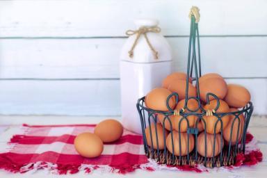 Эксперты предупреждают всех, кому дорого здоровье: лучше отказаться от покупки яиц у незнакомых продавцов