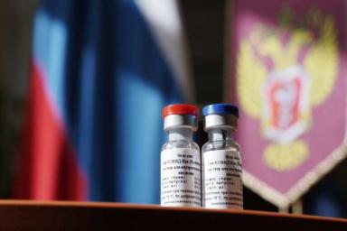 В России вакцину от COVID-19 привяжут к каждому пациенту через приложение и личный QR-код