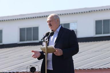 «Зачинщики – не белорусы». Лукашенко рассказал, где находятся координаторы беспорядков