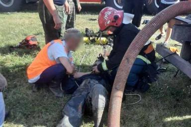 Мужчину без сознания достали из колодца в Петриковском районе