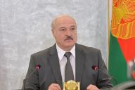 Лукашенко: Уровень пенсий должен составлять 40% от средней зарплаты, у бюджетников 80 %, чего бы это ни стоило