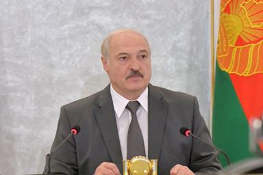 Лукашенко: Эта вакханалия заканчивается, надо заниматься экономикой