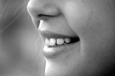 Вирусологи заявили, что от коронавируса защитит простой ополаскиватель для полости рта