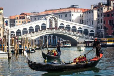 Климатологи США предложили утопить Венецию: спасение обходится слишком дорого