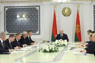 Лукашенко заявил о дипломатической бойне и гибридной войне против Беларуси 