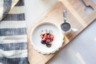 Как научиться меньше есть: 5 простых лайфхаков