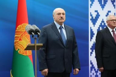 Лукашенко: Каждый педагог будет под защитой государства