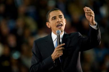 Обама предложил американцам писать ему смс для обсуждения выборов