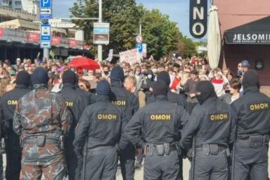 В Минске на акции протеста начались задержания