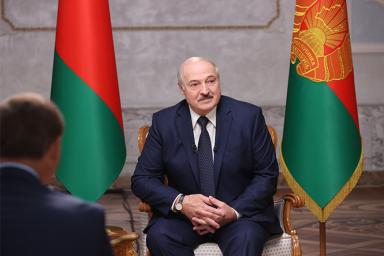 Лукашенко о жестких задержаниях:  Омоновцев нельзя тут упрекать. Они отстояли страну