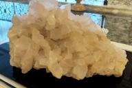 Лукашенко подарили минерал: он обладает силой примирения и смягчает злобу