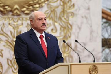 Диктор на Беларусь 1 оговорился про «красную руку» Лукашенко