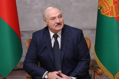 Александр Лукашенко заявил о недопустимости «бряцания» оружием у границ Беларуси 