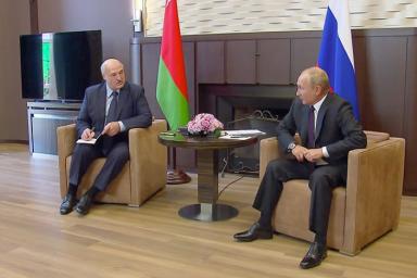 Песков: Путин и Лукашенко говорили вдвоем почти 4 часа