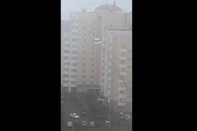 Сотрудник МЧС отказался снимать БЧБ-флаг в Минске
