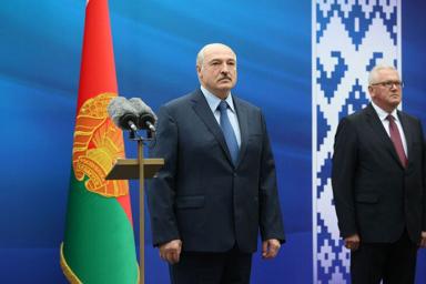 Лукашенко рассказал, кто сейчас ходит по Бресту