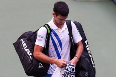 Скандал на US Open: Новак Джокович стал первым за 20 лет теннисистом, дисквалифицированным на турнире Большого шлема