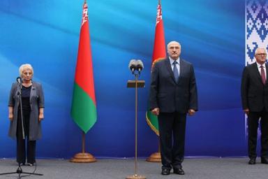 Лукашенко рассказал, чем отличается реальная жизнь от виртуальной