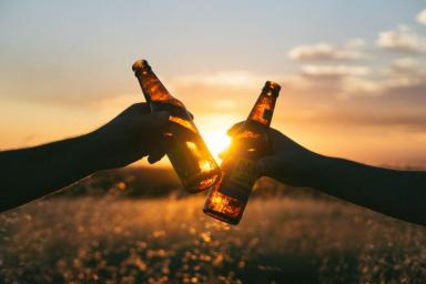 Учёные: употребление алкоголя до беспамятства увеличивает риск развития старческого слабоумия