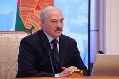 Лукашенко: мы стоим на грани страшной катастрофы