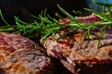 Ученые назвали самый вредный способ приготовления мяса