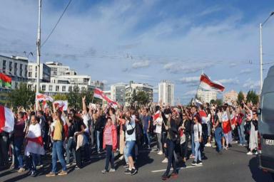 «Фейково-эмоциональная» - помощник президента охарактеризовал белорусскую «революцию»