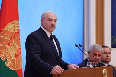 Лукашенко: МИД следует адекватно отвечать на привычные нам санкции и новые вызовы