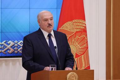 Лукашенко: Я отдаю себе отчет, что мы небогато живем. Но мы же не нищие