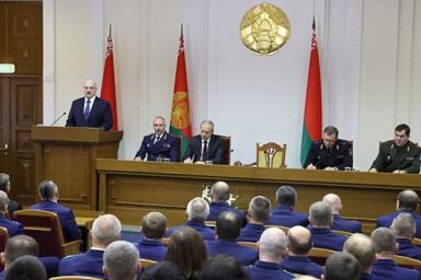 Лукашенко об интервенции извне: надо принять жесткие меры, чтобы остановить всякую дрянь, которая на это претендует