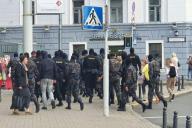 МВД сообщает о сотнях задержанных по всей Беларуси