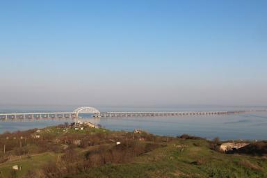 Стало известно, какие виды вооружения защищают от атаки Крымский мост