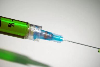 ВОЗ поблагодарила Россию за создание безопасной и эффективной вакцины от COVID-19