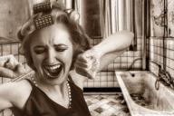 Женские знаки зодиака, которые с возрастом рискуют стать «тетками»