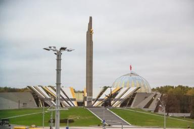 Белорус повредил обелиск Минск - город-герой: вот какое наказание его ждет  