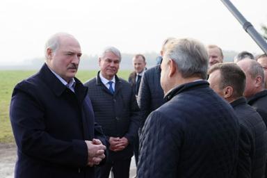 Лукашенко о тружениках села: «Если бы у нас и в Минске такой народ был, мы были бы самыми богатыми»