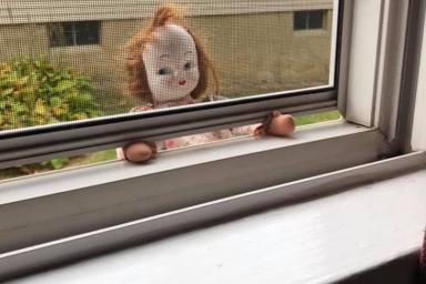 Девушка выбросила из дома XIX века старую куклу, но утром чуть не поседела от страха